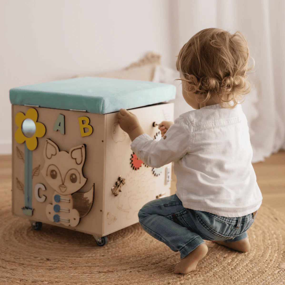 Montessori Multi-Aktivitäts-Truhe mit Sitzbank und Spielzeugaufbewahrung