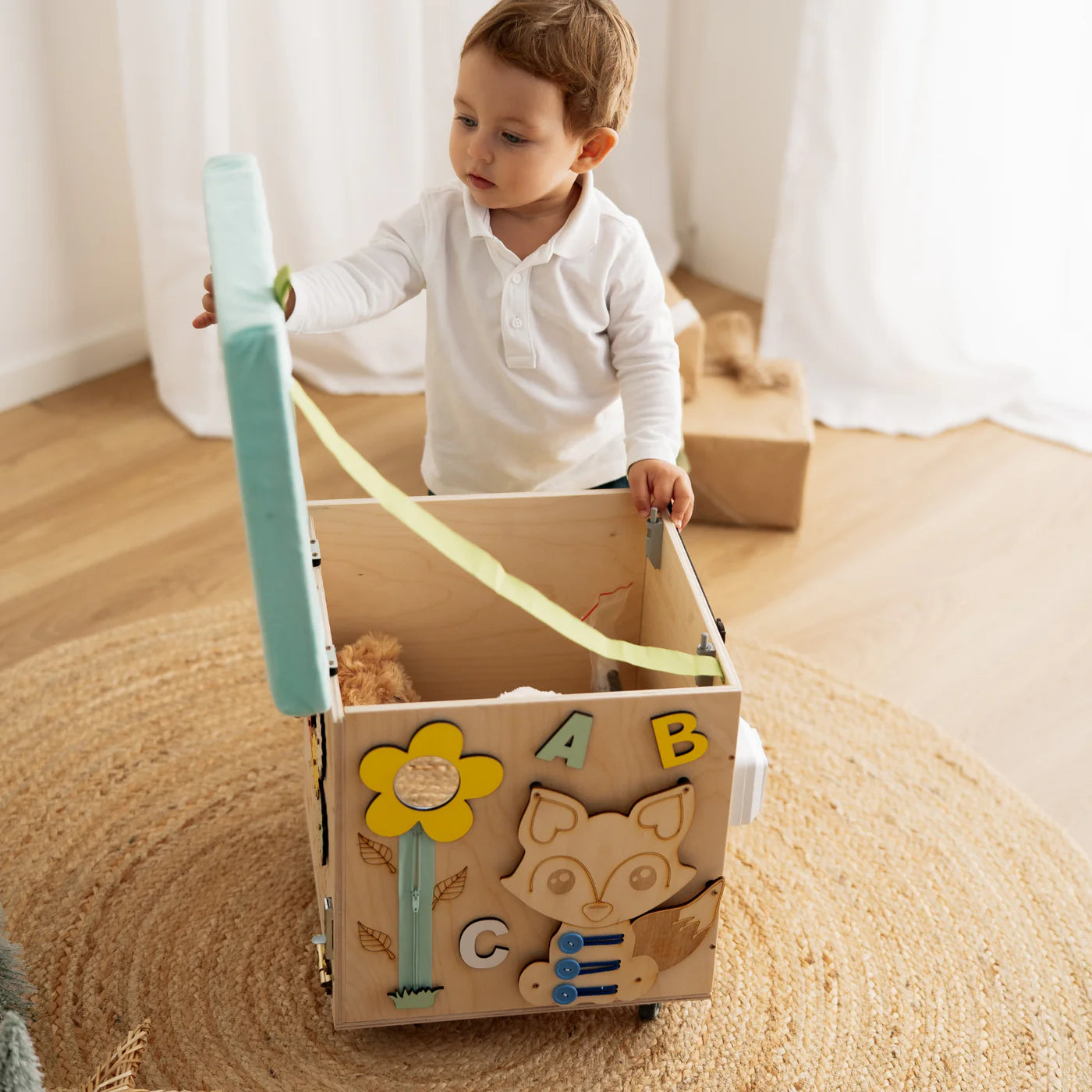 Montessori Multi-Aktivitäts-Truhe mit Sitzbank und Spielzeugaufbewahrung