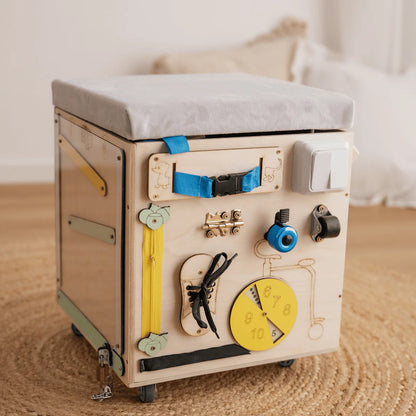 Montessori Multi-Aktivitäts-Truhe mit Sitzbank und Spielzeugaufbewahrung