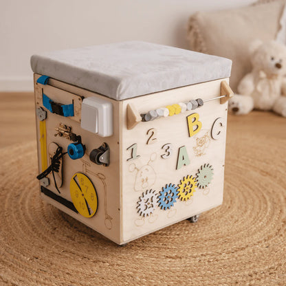 Montessori Multi-Aktivitäts-Truhe mit Sitzbank und Spielzeugaufbewahrung