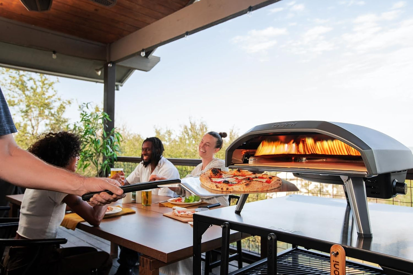 Ooni Koda 16 Gas-Pizzaofen für den Außenbereich – Neapolitanische Pizza in 60 Sekunden